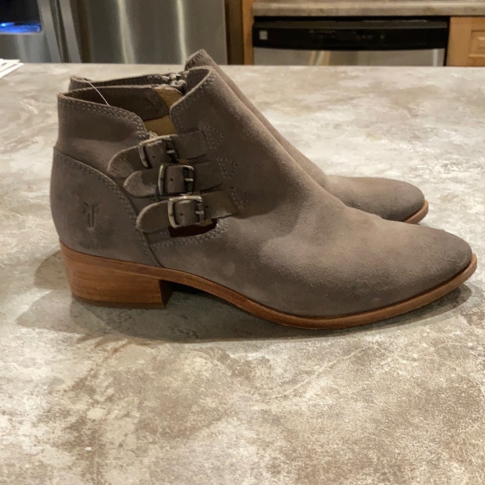 Frye Shootie! Like new!